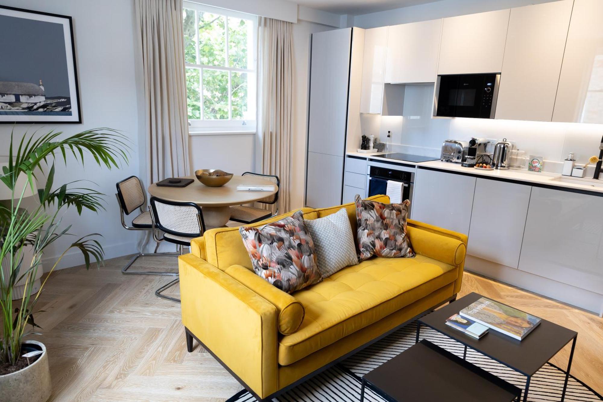 Modern, Stylish Newly Refurbished 2Nd Floor Apartment In Fitzrovia Лондон Екстериор снимка
