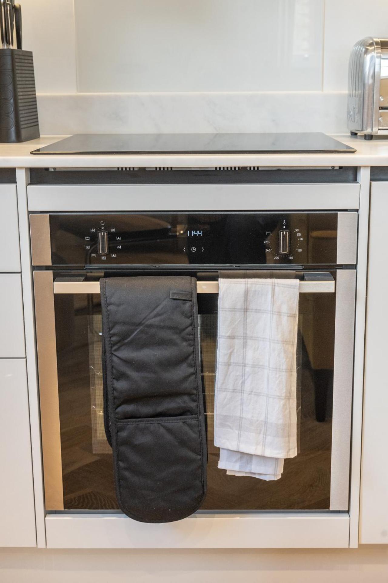 Modern, Stylish Newly Refurbished 2Nd Floor Apartment In Fitzrovia Лондон Екстериор снимка