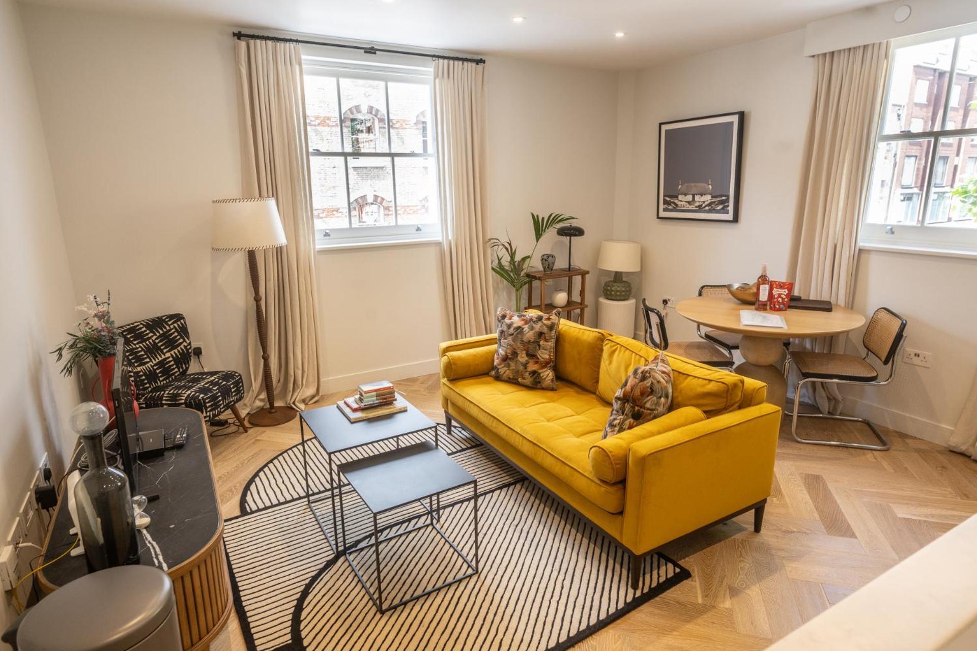 Modern, Stylish Newly Refurbished 2Nd Floor Apartment In Fitzrovia Лондон Екстериор снимка