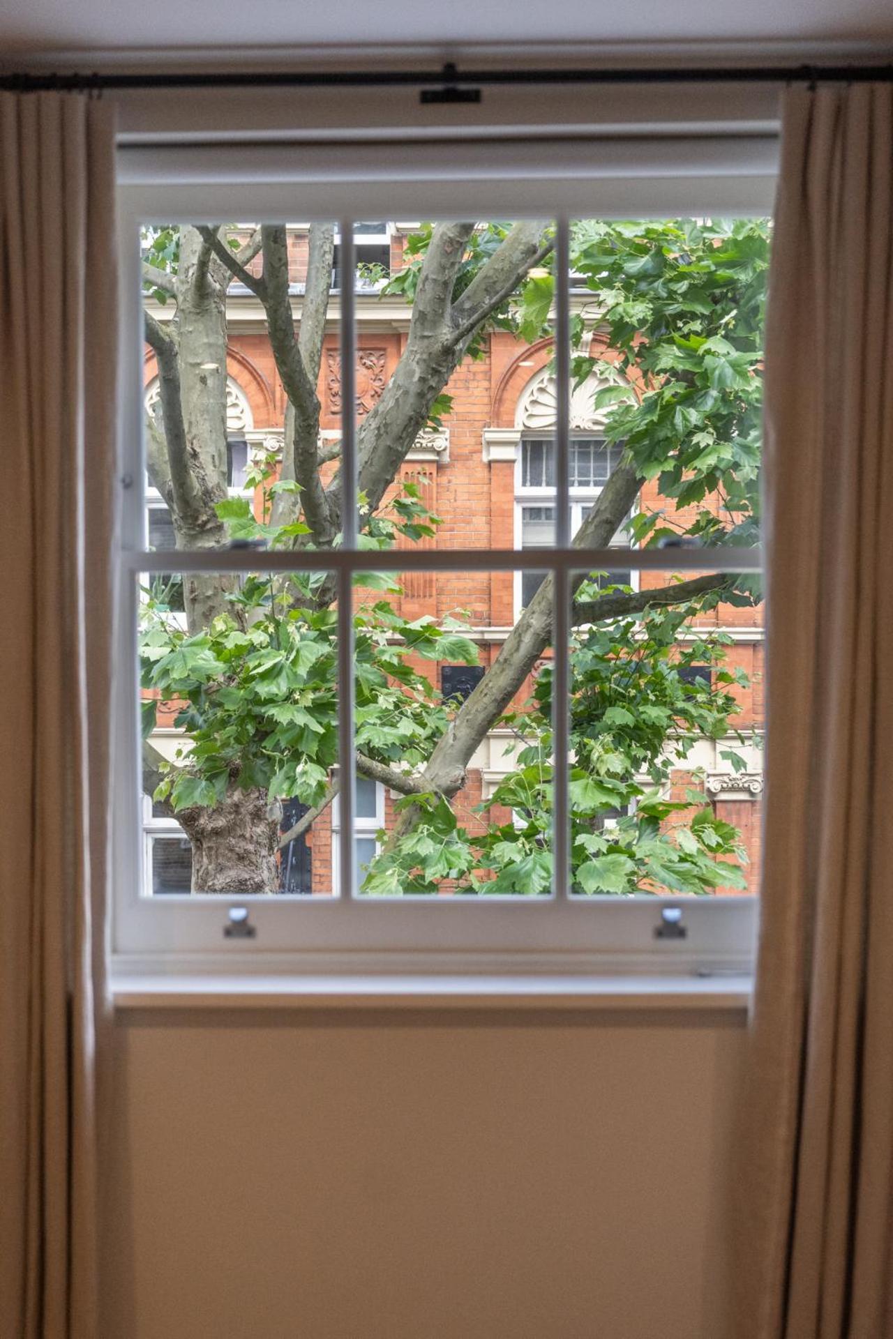 Modern, Stylish Newly Refurbished 2Nd Floor Apartment In Fitzrovia Лондон Екстериор снимка
