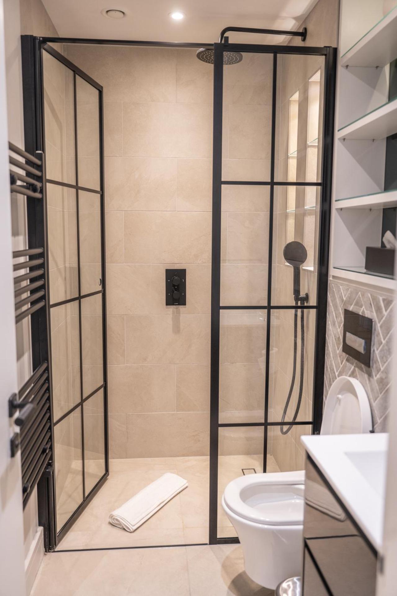 Modern, Stylish Newly Refurbished 2Nd Floor Apartment In Fitzrovia Лондон Екстериор снимка
