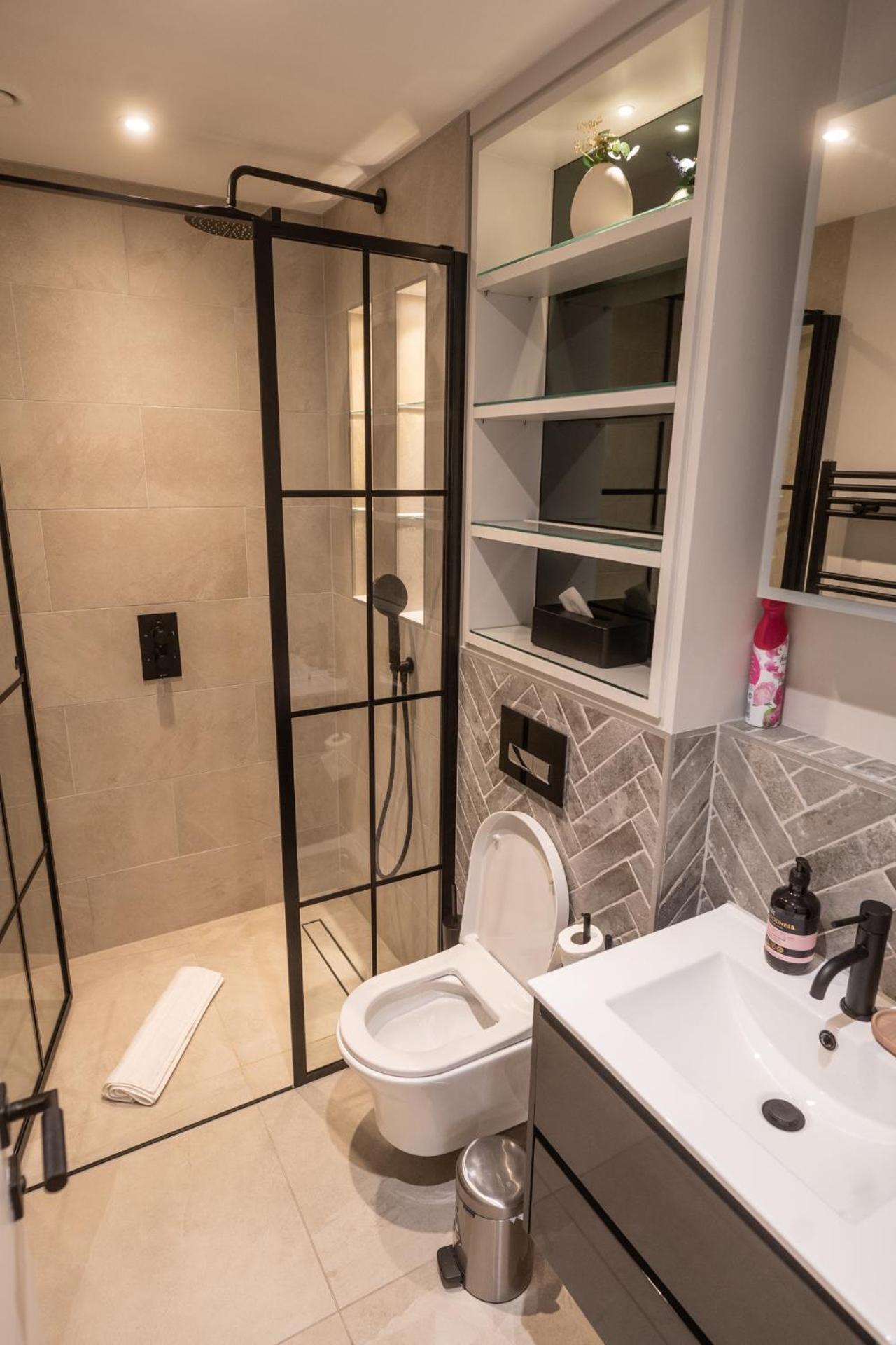 Modern, Stylish Newly Refurbished 2Nd Floor Apartment In Fitzrovia Лондон Екстериор снимка